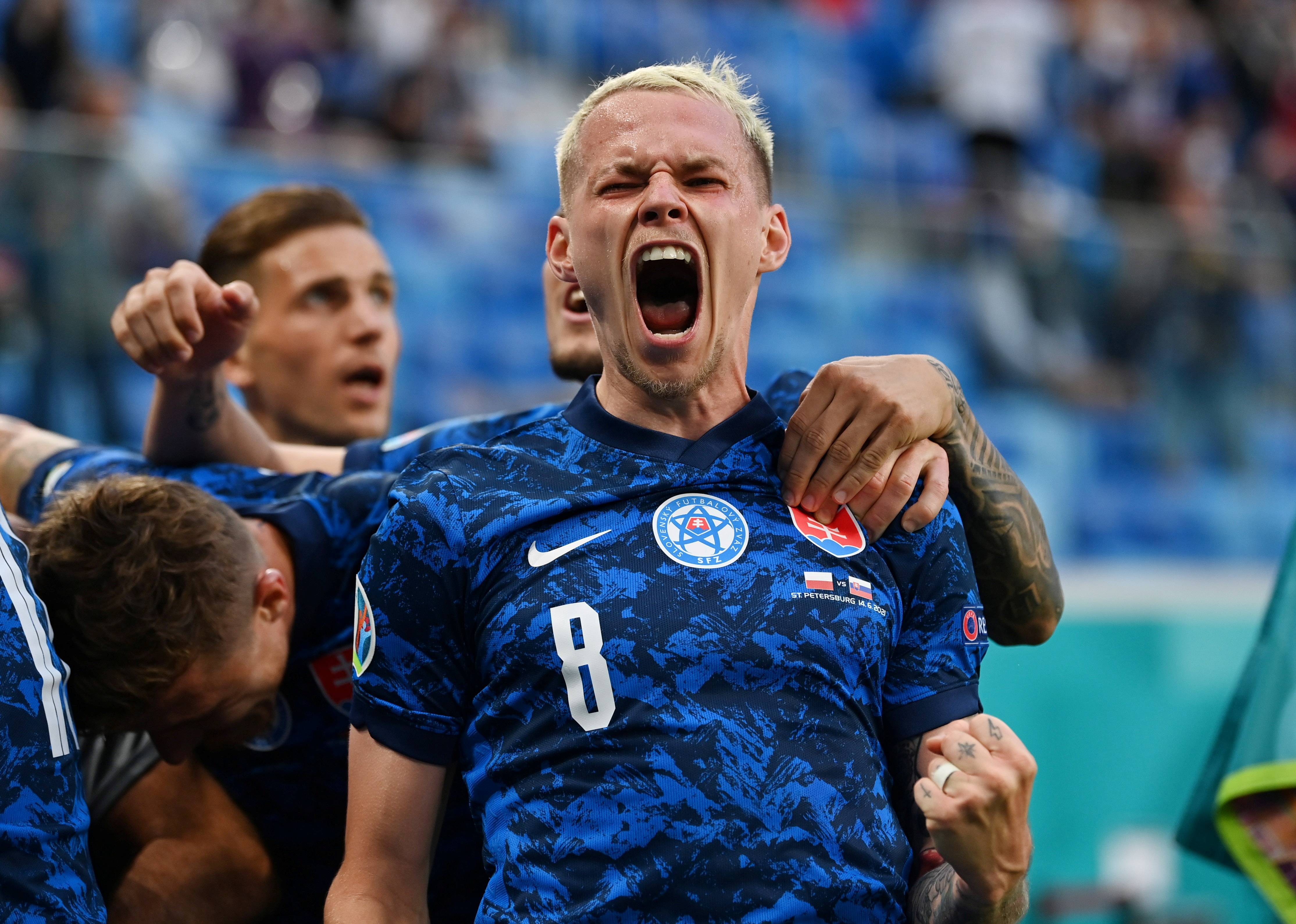 斯洛伐克队实力不凡,决赛之路不可阻挡的简单介绍 斯洛伐克队实力不凡,决赛之路不可阻挡的简单介绍