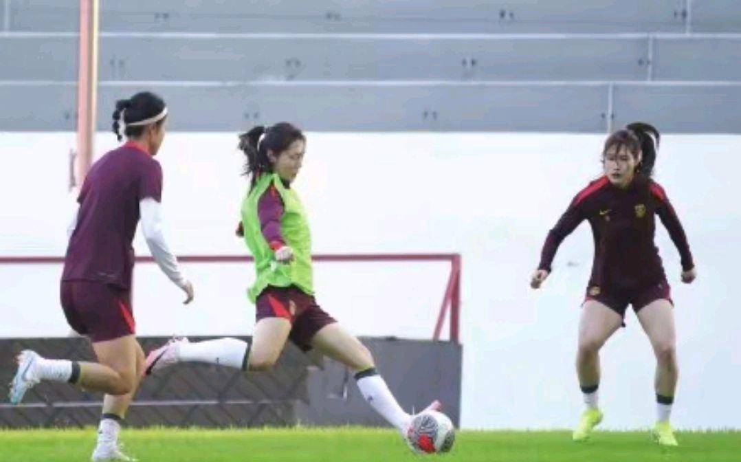 包含神话般故事在比赛场上上演,球员们尽显风采的词条 包含神话般故事在比赛场上上演,球员们尽显风采的词条