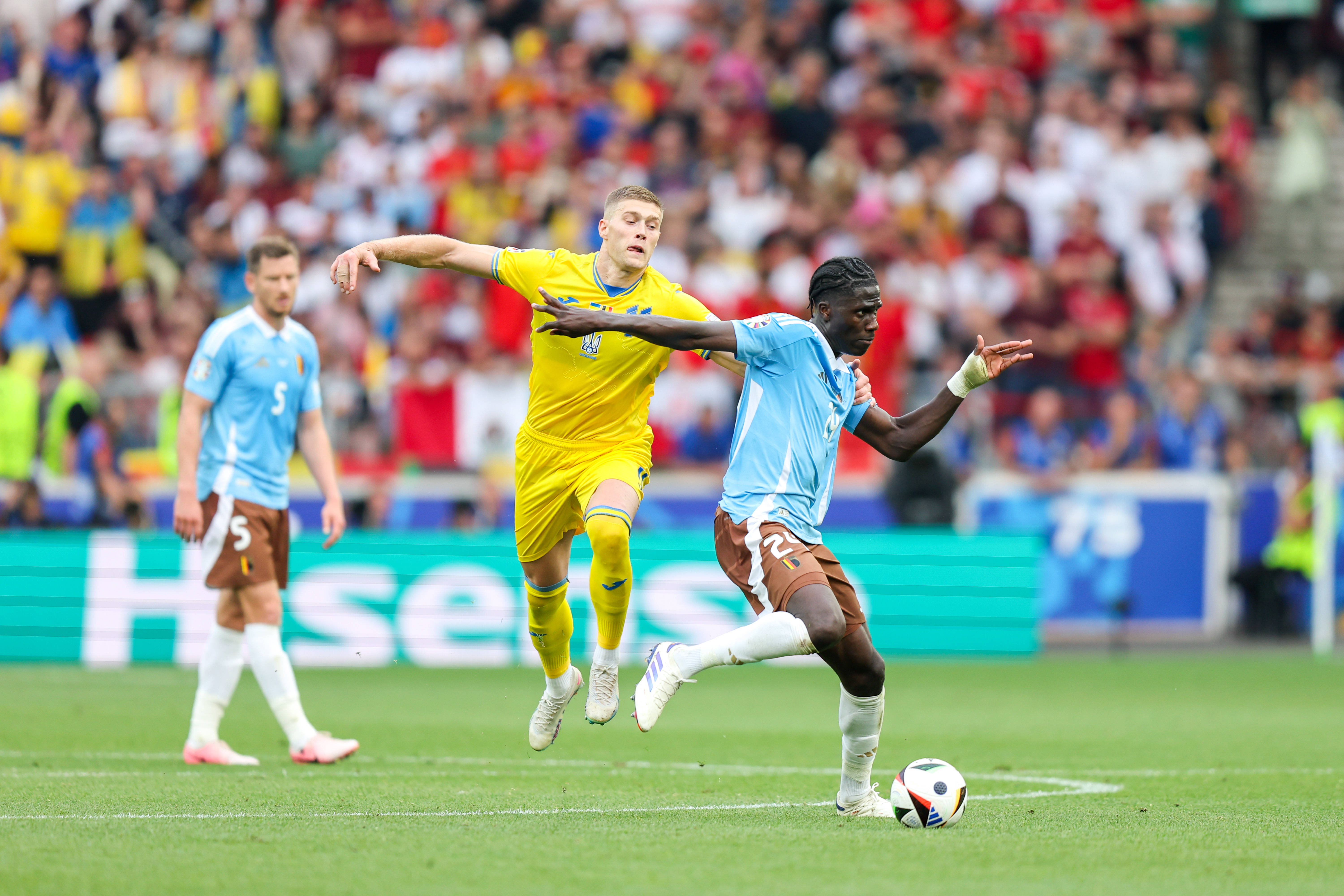 关于比利时队在赛场上展现出色的控球能力的信息 关于比利时队在赛场上展现出色的控球能力的信息