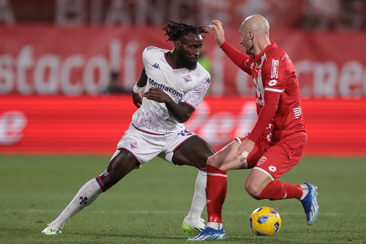 关于佛罗伦萨遭遇客场挑战,战胜难度加大的信息 关于佛罗伦萨遭遇客场挑战,战胜难度加大的信息