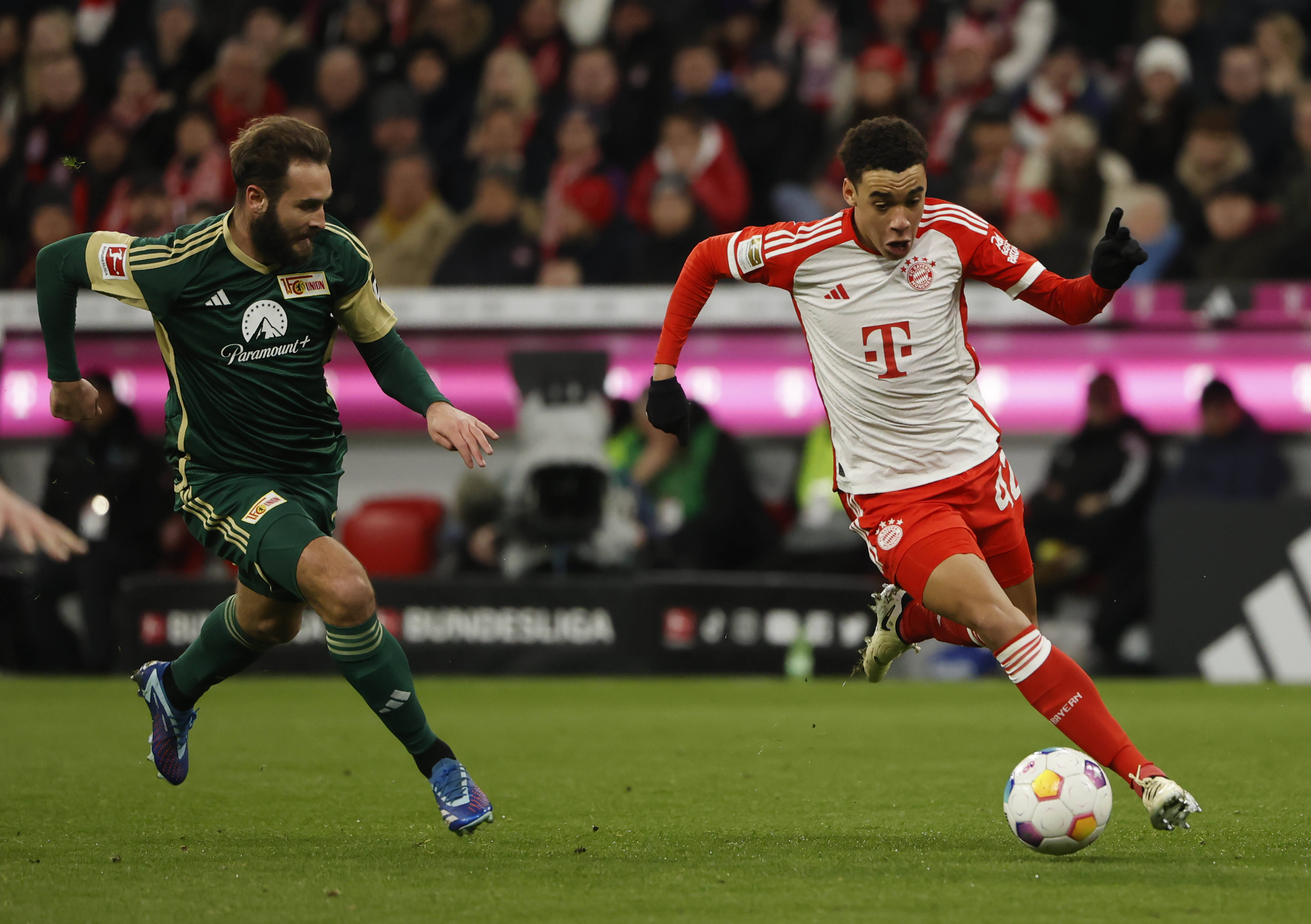 开云体育下载-拜仁慕尼黑再次大胜，领跑德国足坛