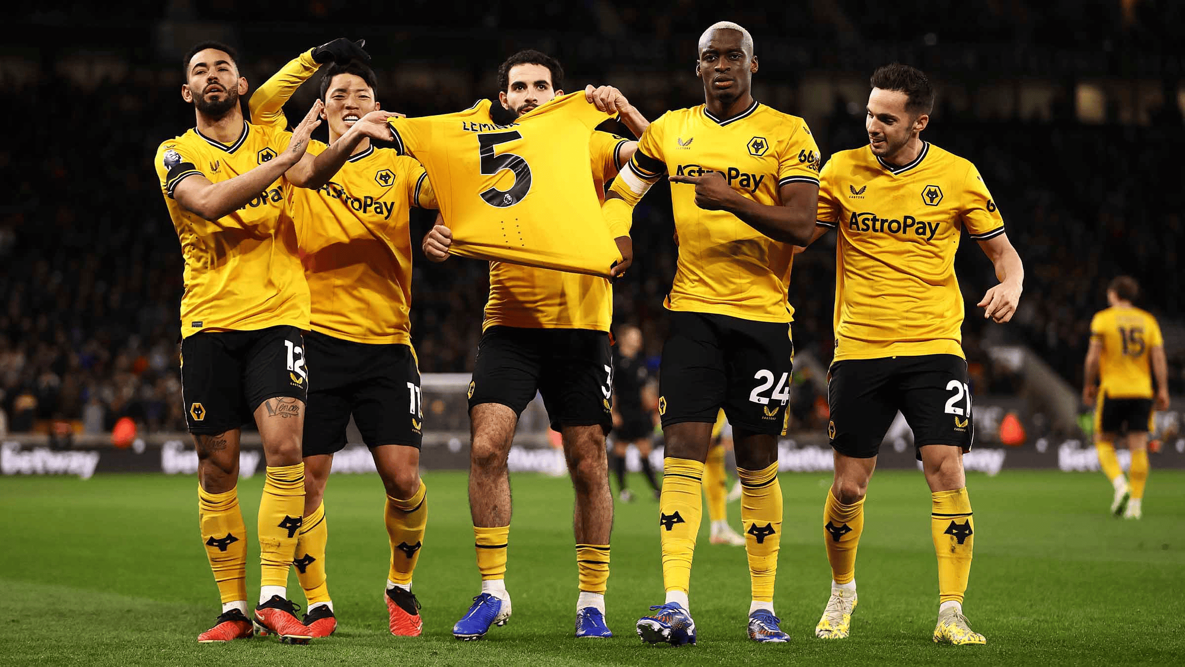 狼队中场表现出色,成为制胜关键的简单介绍 狼队中场表现出色,成为制胜关键的简单介绍