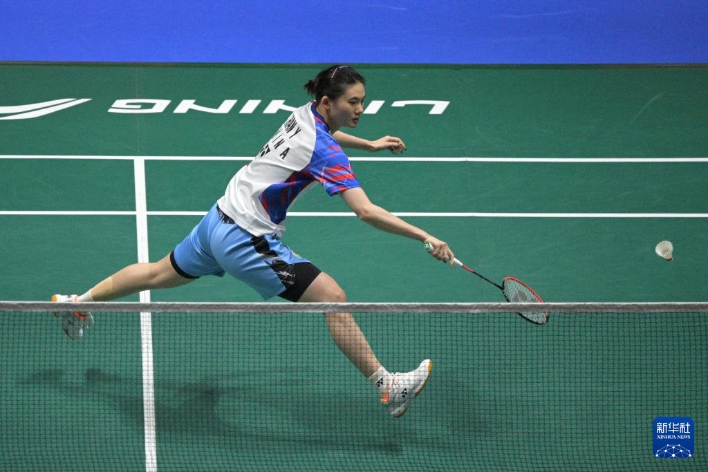 开云体育入口-新加坡队在羽毛球比赛中获得银牌