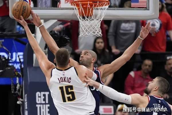 快船进攻火爆,成功晋级下一轮的简单介绍 快船进攻火爆,成功晋级下一轮的简单介绍