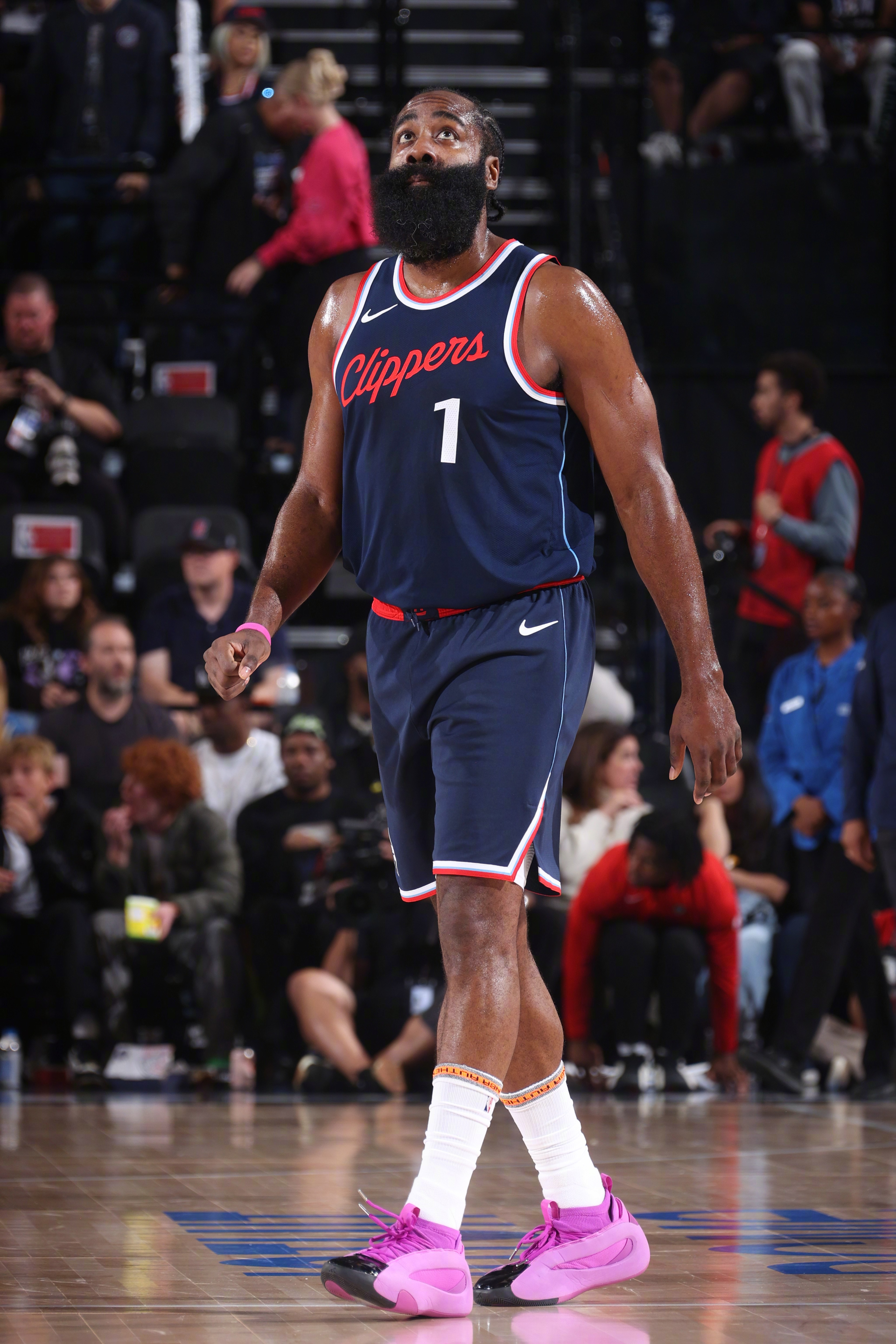 快船进攻火爆,成功晋级下一轮的简单介绍 快船进攻火爆,成功晋级下一轮的简单介绍