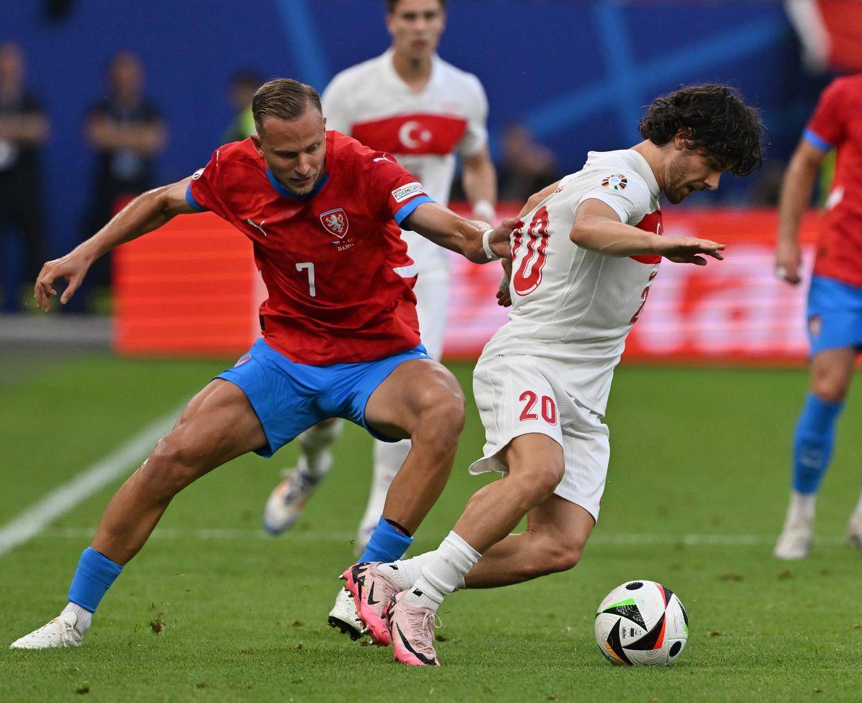 开云APP-捷克共和国队在比赛中获胜晋级下一轮