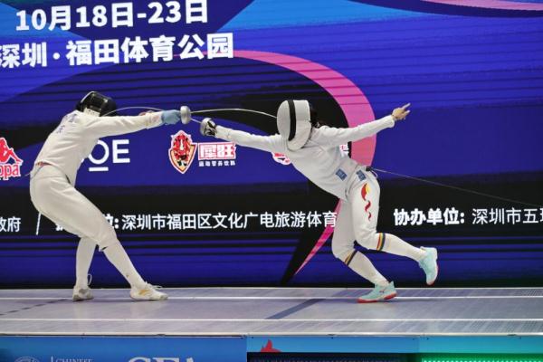 日本击剑运动员夺得男子团体冠军 日本击剑运动员夺得男子团体冠军