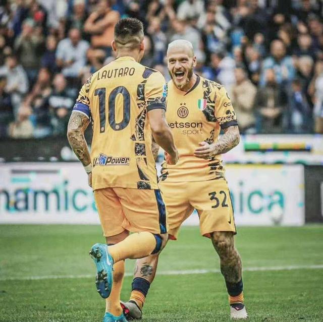 开云下载-包含罗马客场惜败尤文图斯，联赛领头羊失分的词条