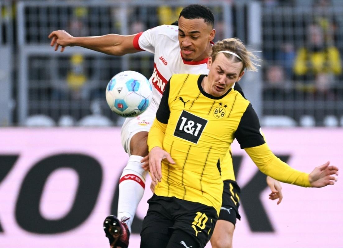 开云官网-纽伦堡全主场取胜，力压德甲劲旅上赛季的简单介绍