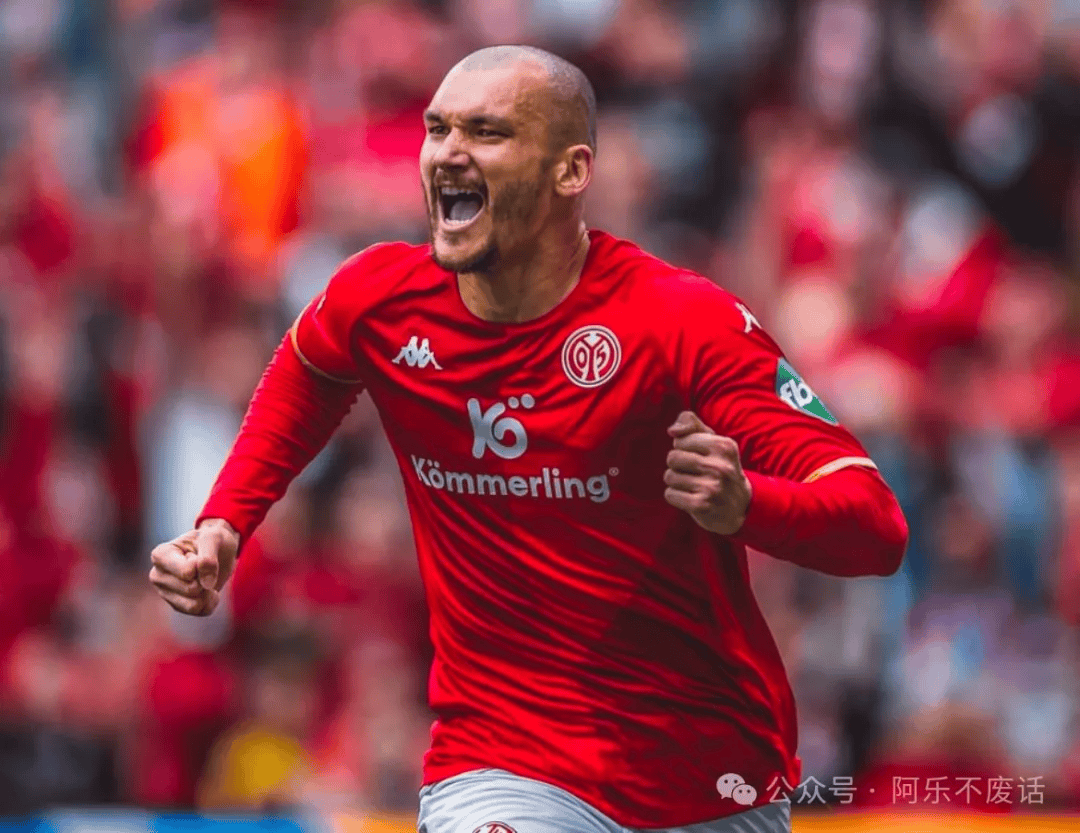 开云体育登录-美因茨队在主场表现稳健赢得比赛