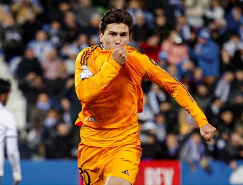 莱加内斯防守稳固,引来赞誉无数的简单介绍 莱加内斯防守稳固,引来赞誉无数的简单介绍