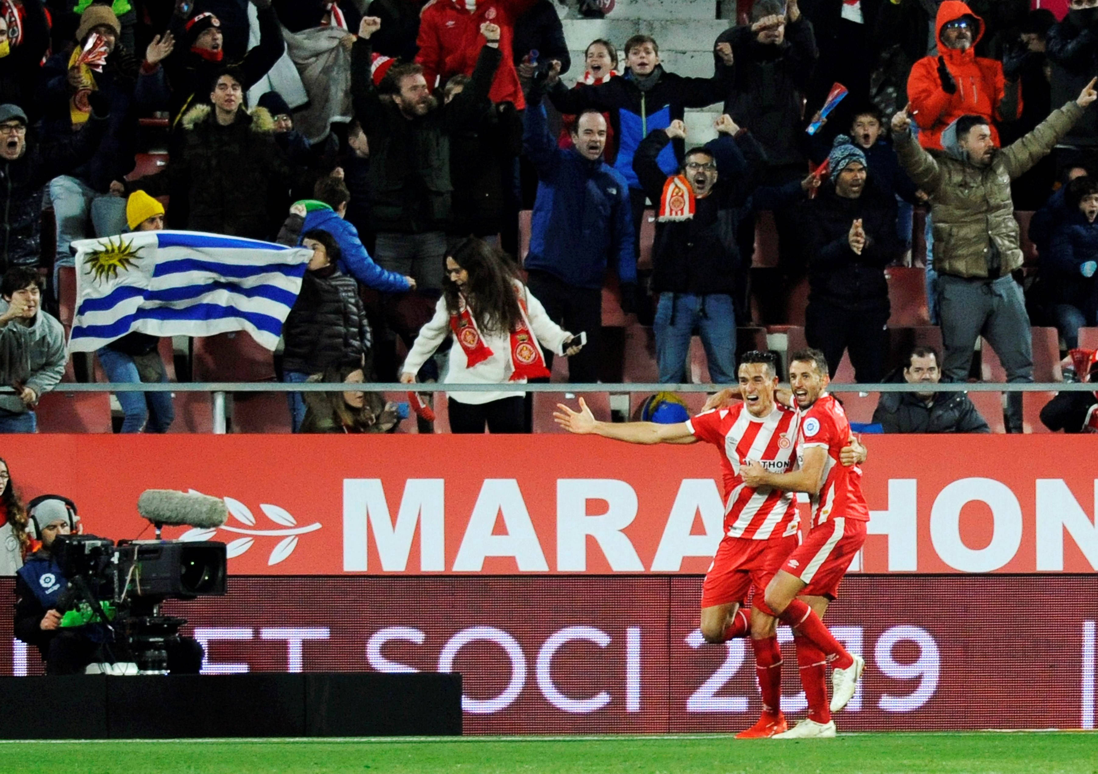 足球联赛中的焦点战役将掀起热潮 足球联赛中的焦点战役将掀起热潮