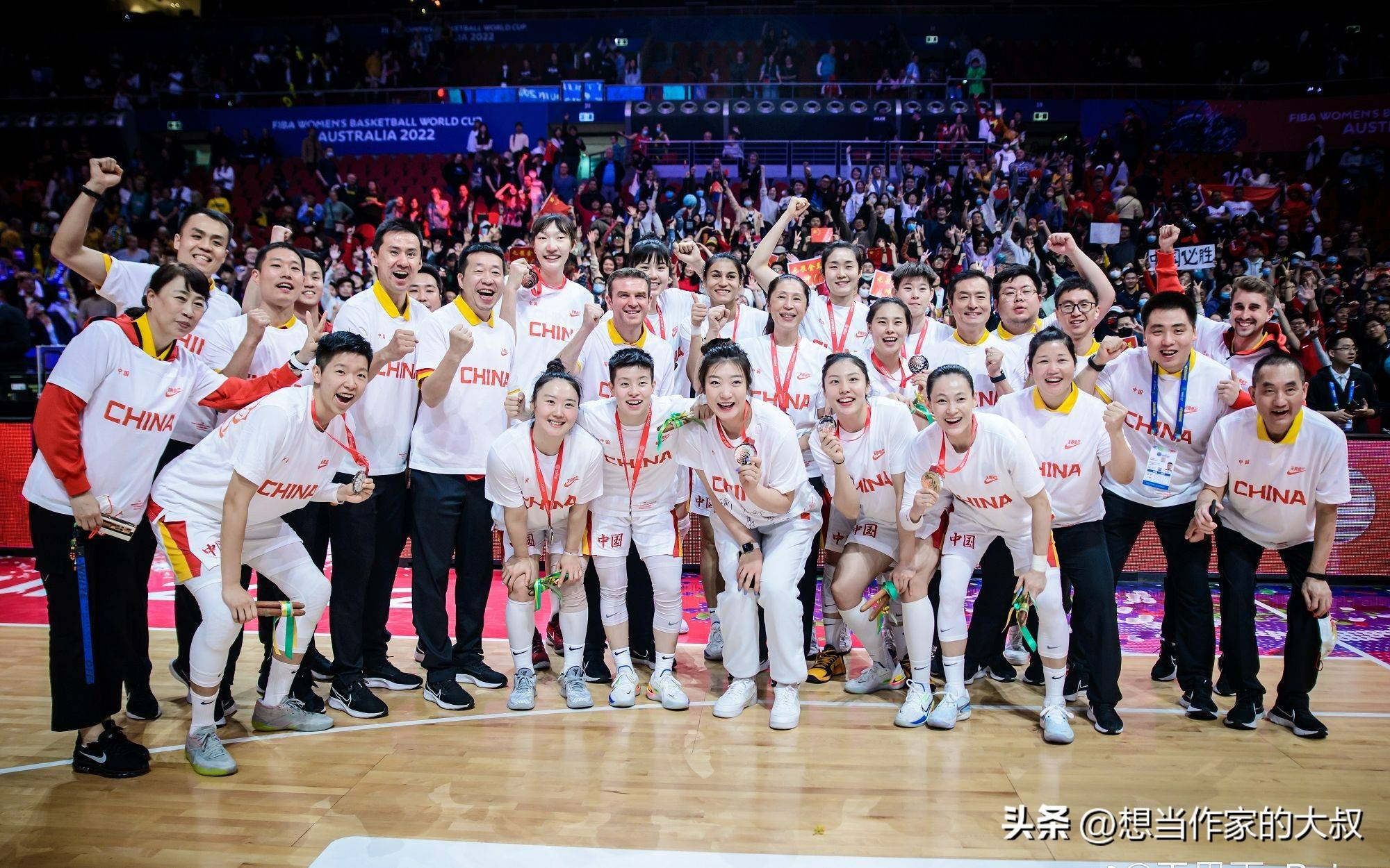 青岛女篮全员集结备战,冲击新赛季 青岛女篮全员集结备战,冲击新赛季