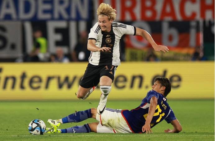 德国国家队在比赛中遭遇困难 德国国家队在比赛中遭遇困难