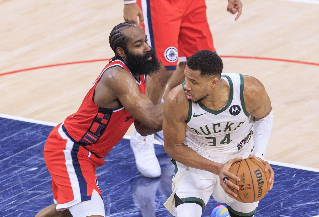 火箭战胜湖人，哈登继续砍下高分