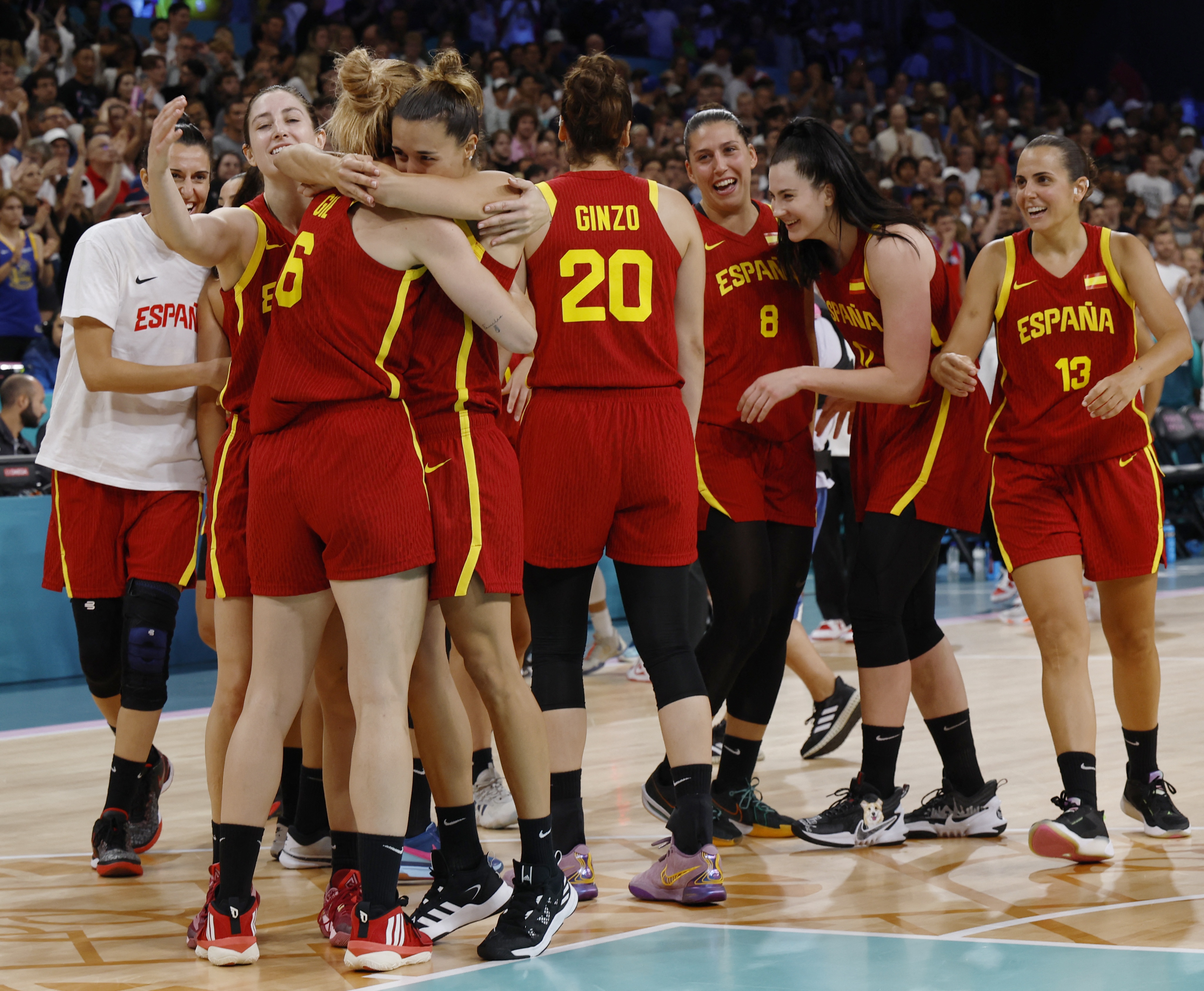 西班牙队表现出色晋级下一轮的简单介绍 西班牙队表现出色晋级下一轮的简单介绍