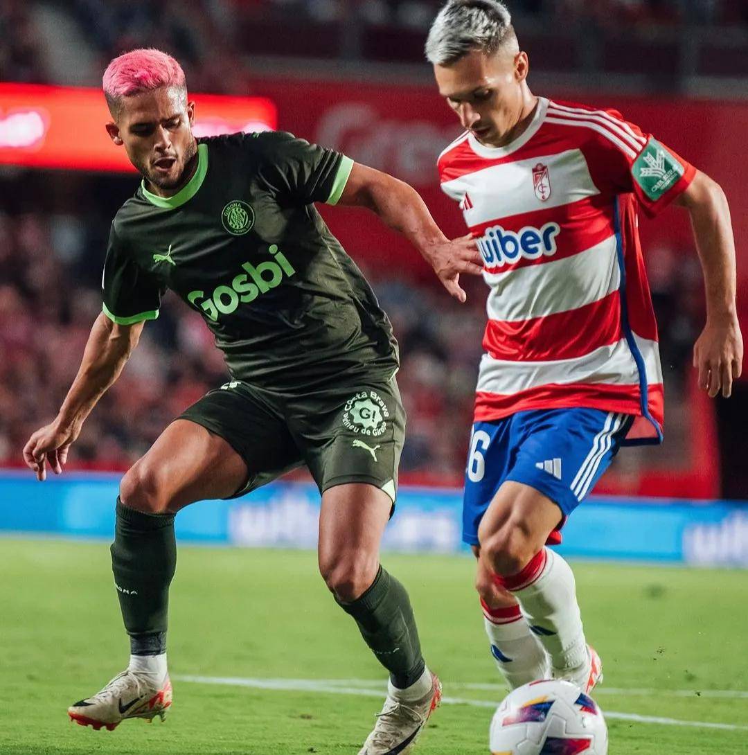 格拉纳达在欧洲大赛中展示强劲实力,赢得掌声! 格拉纳达在欧洲大赛中展示强劲实力,赢得掌声!