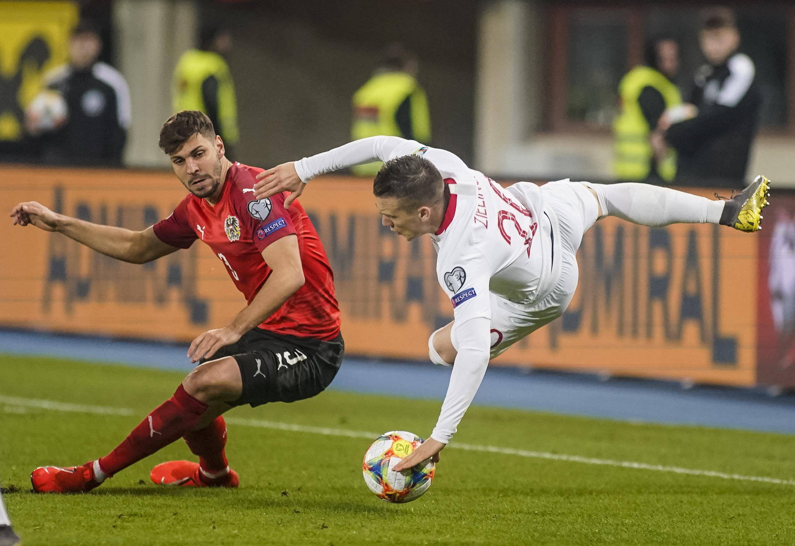 冰岛国家队在欧锦赛中晋级，斩获胜利