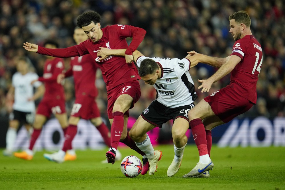 利物浦球员积极备战未来足球赛事 利物浦球员积极备战未来足球赛事