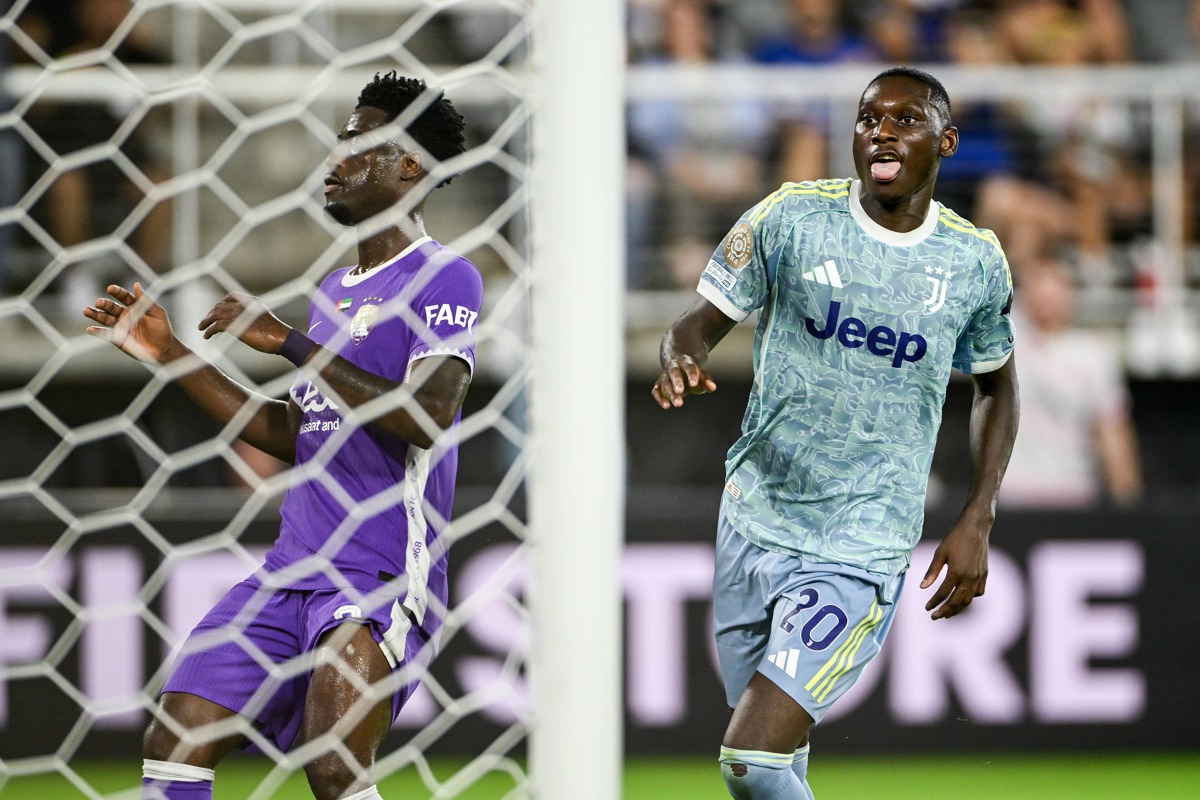 开云体育下载-包含卡利亚里面临强大对手尤文图斯的挑战的词条