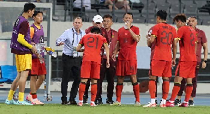 开云APP-全力以赴球队为荣誉而战表现优异