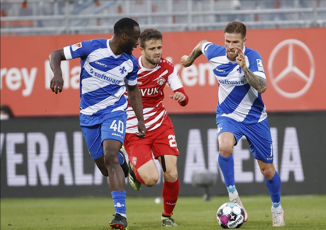 灰熊主场大胜热火,詹特分独揽全场佳绩锋线火力爆棚! 灰熊主场大胜热火,詹特分独揽全场佳绩锋线火力爆棚!