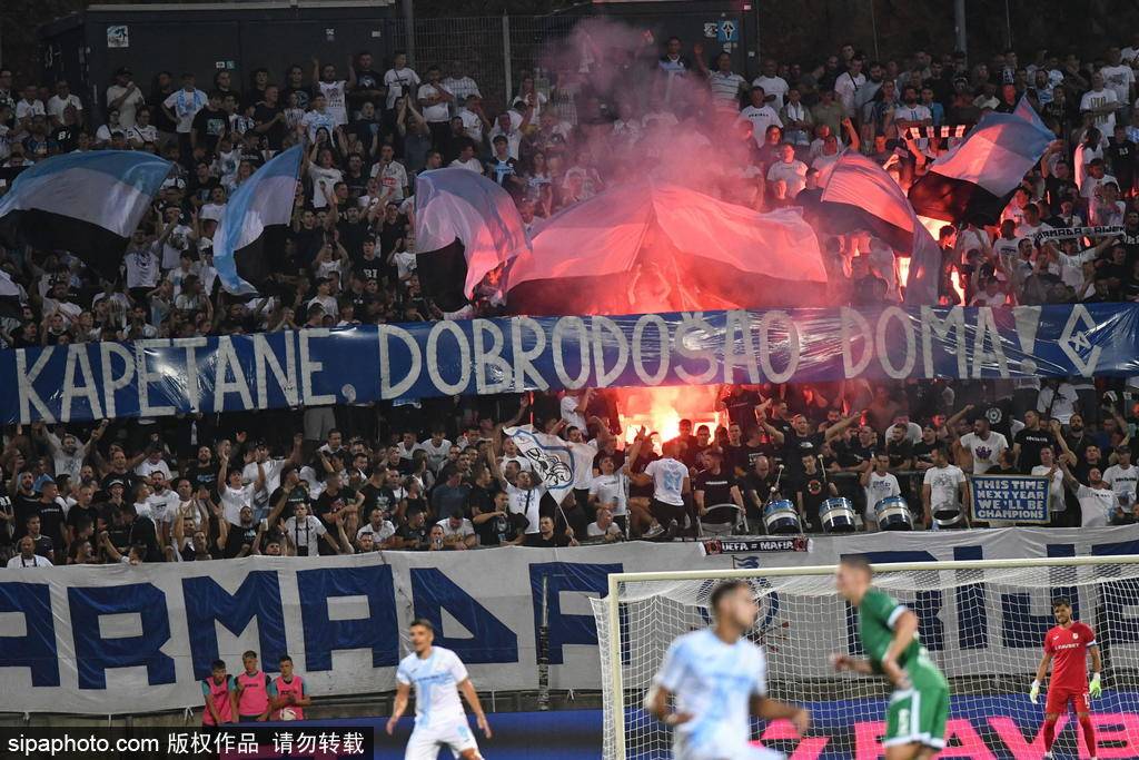 比利亚雷亚尔球队备战,士气高昂迎接挑战 比利亚雷亚尔球队备战,士气高昂迎接挑战