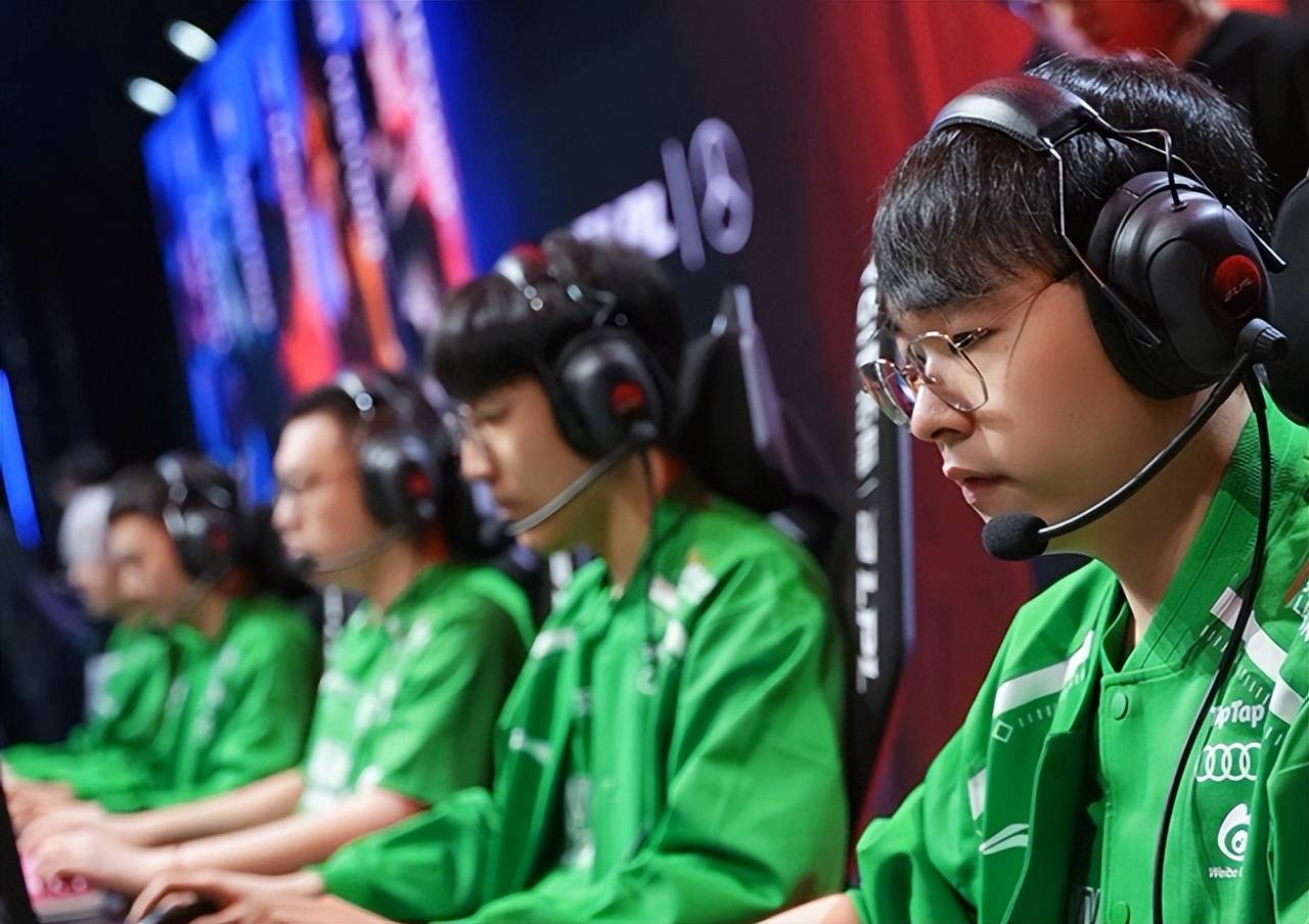 开云体育APP下载-KT血洗WBG，Inspired打出惊人五杀激烈交锋淘汰赛，技惊四座