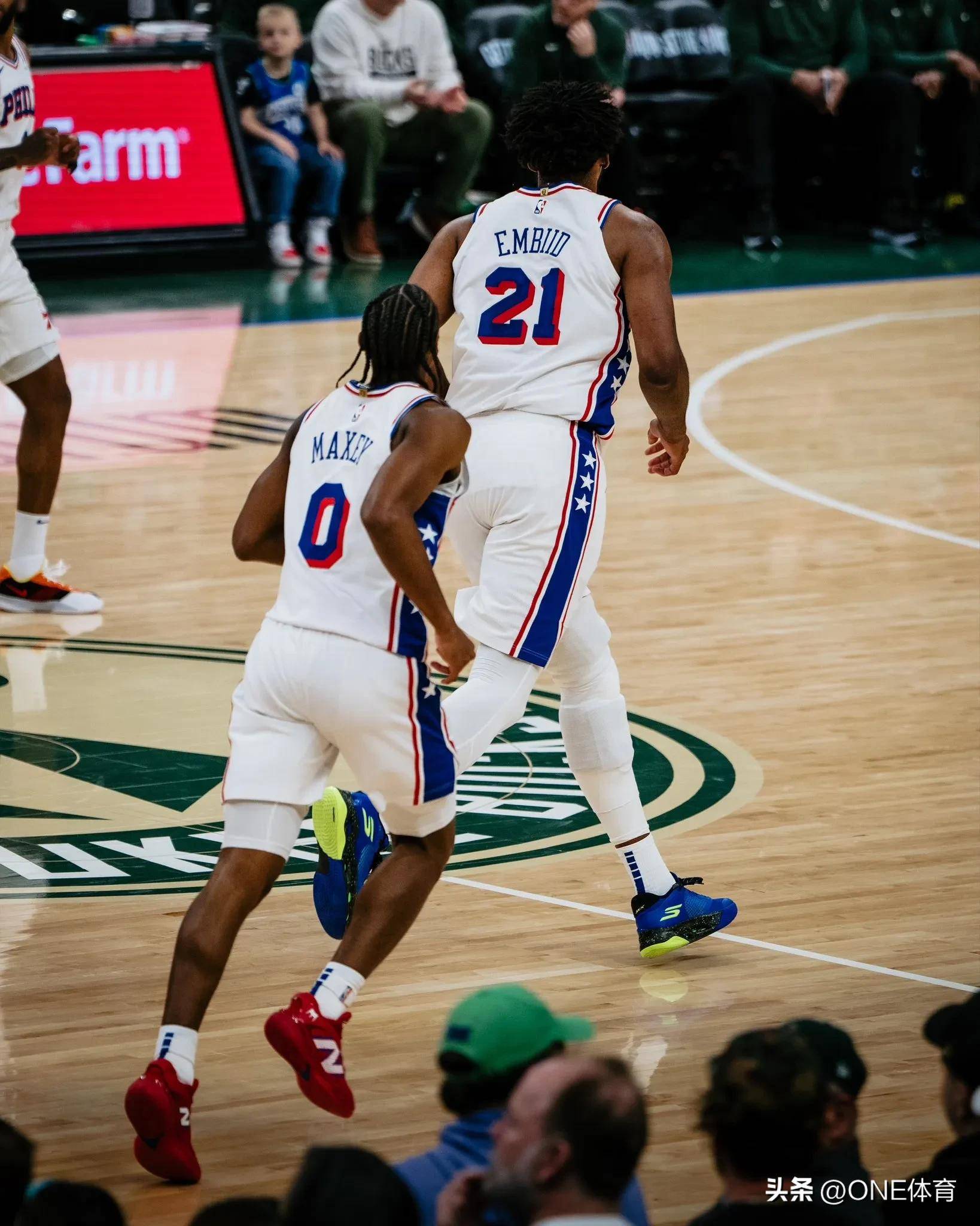 76人再遭勇士绝杀痛失连胜