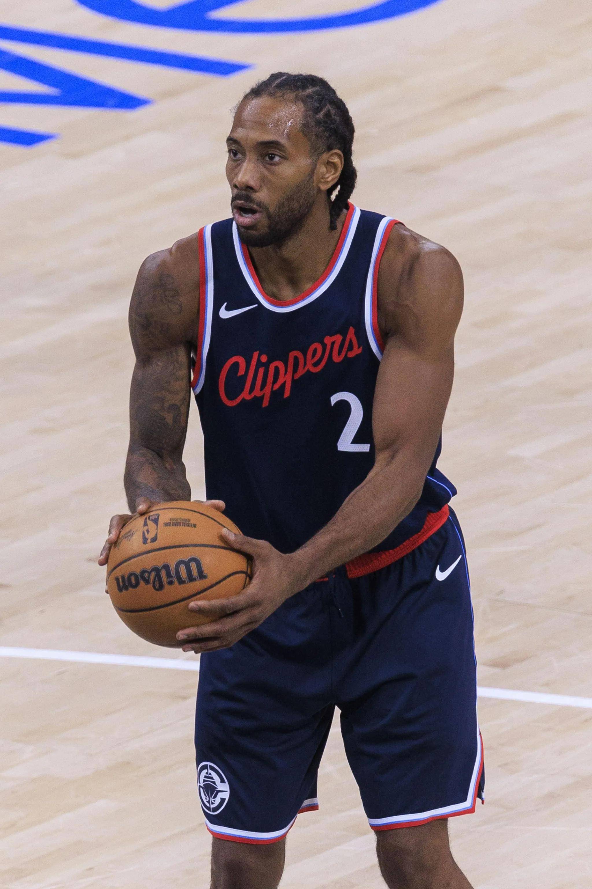 关于快船队核心球员受伤，球队备战不利的信息