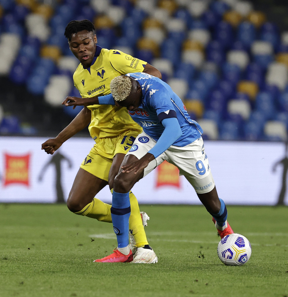 那不勒斯逆转战平维罗纳:保持不败 那不勒斯逆转战平维罗纳:保持不败