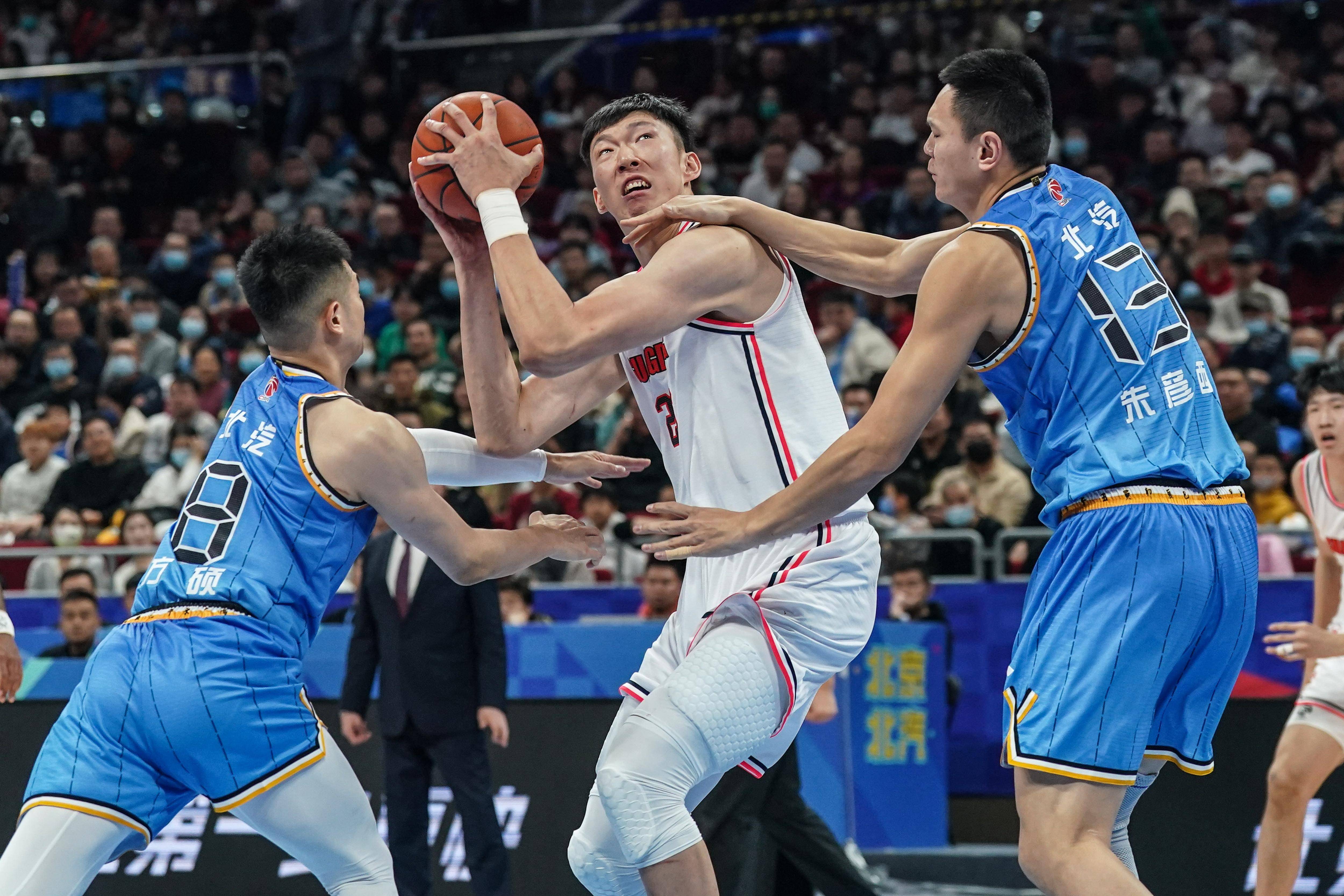 开云体育平台APP-关于职业篮球联赛的紧张对决持续升温的信息