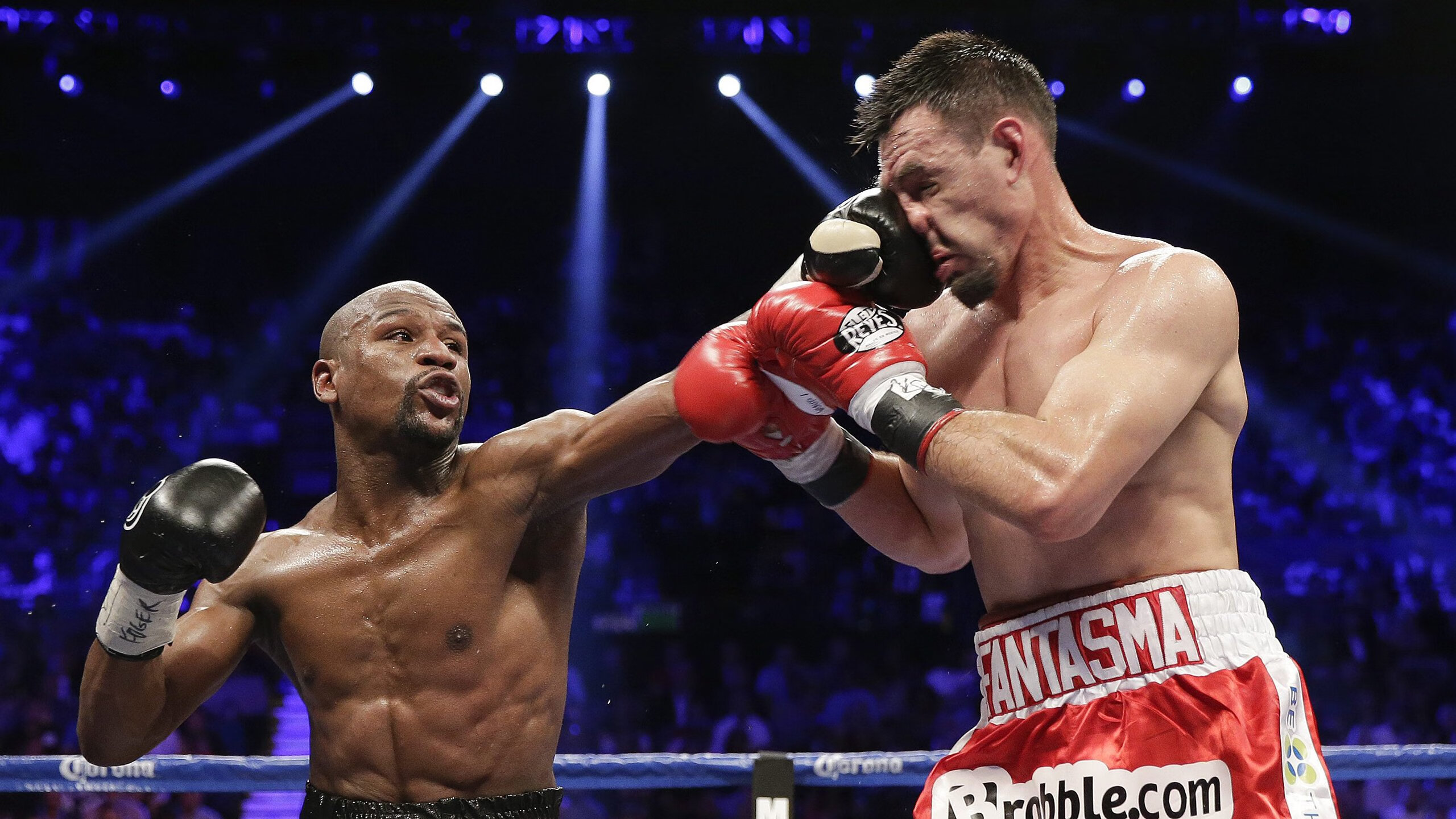 唯一性的闪耀，阿尔及利亚逆转冰岛与C罗生死战接管比赛的传奇启示